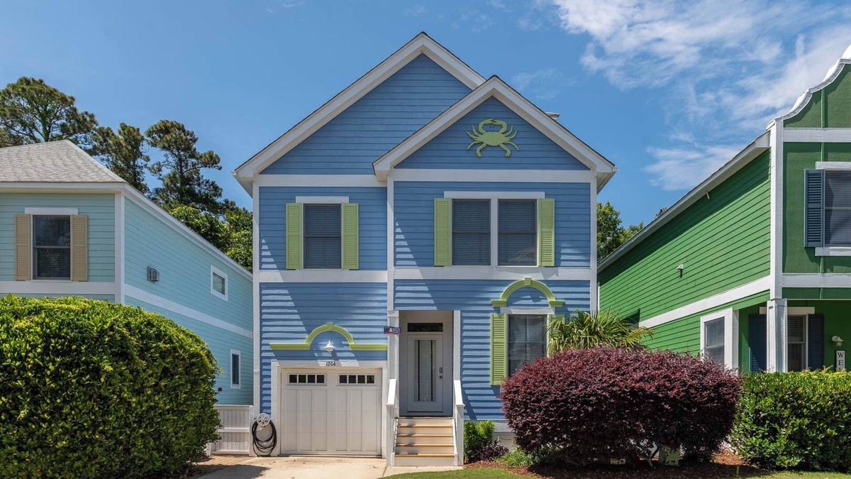 Bermuda Bay House | The Green Crab at Devonshire Place Bermuda Bay, Flex Stay Patterns, Resort Community in Kill Devil Hills