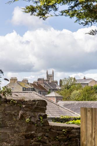 Downpatrick House | The Green Door