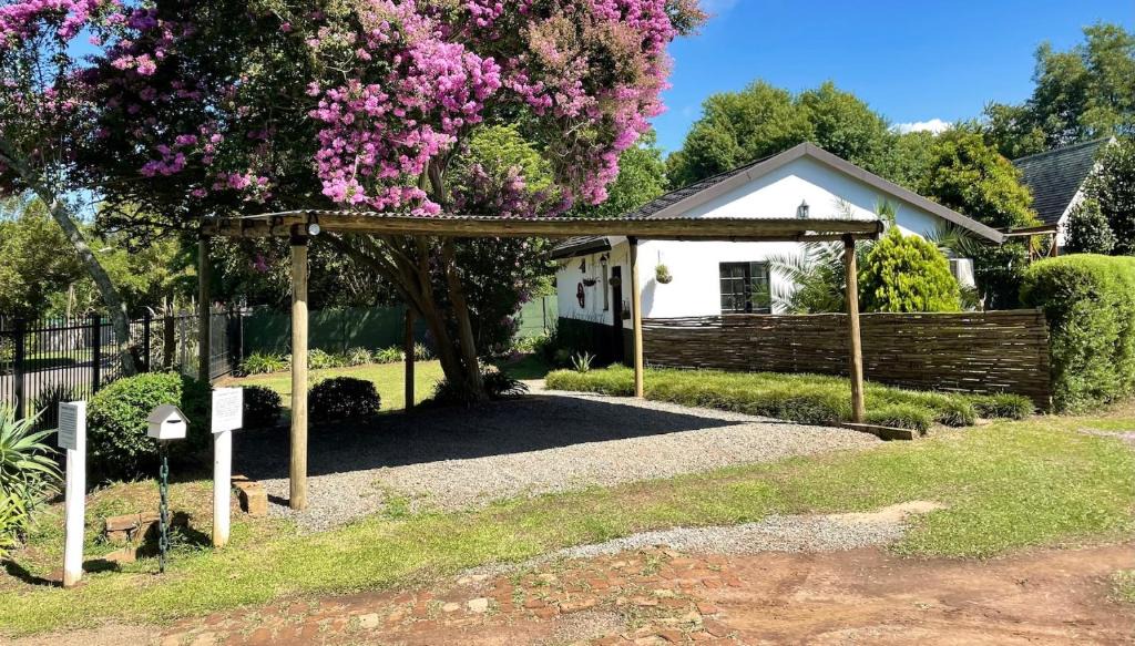 Howick House | The Green Lantern - Howick