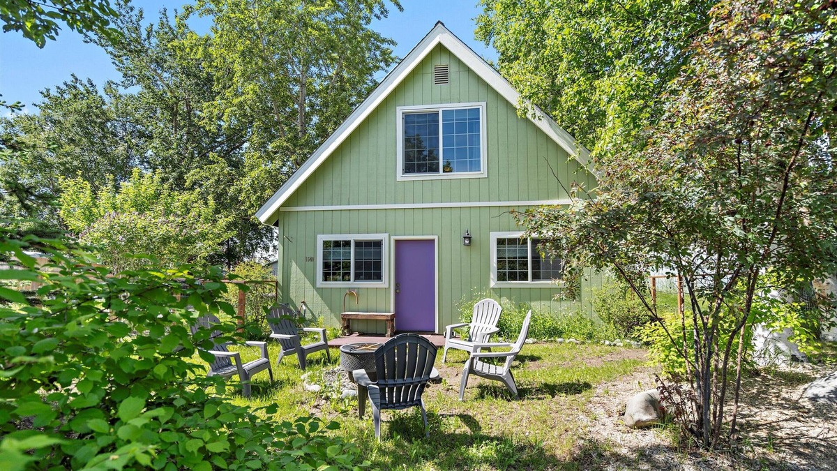Palmer House | The GreenHouse - walk to the heart of Palmer, AK