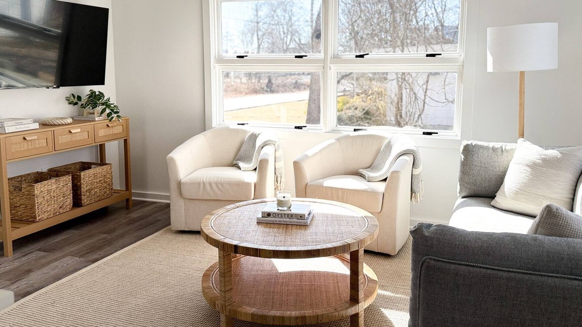 Town of Southold Town Cottage | The Greenport Beach Cottage: 3 Min Walk to Beach, 1 mile to Town