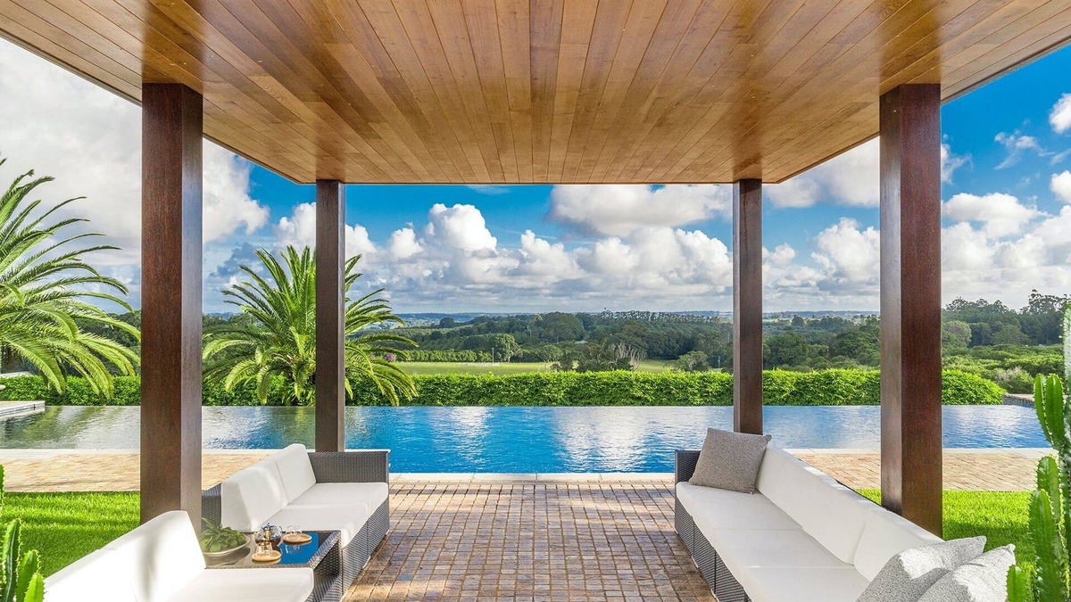 Eureka Villa | The Greenway (With Car Parking)