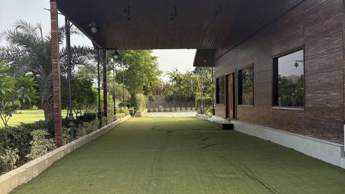 Udyog Vihar Villa | The Greenwood Farm And Lawn -Bijwasan