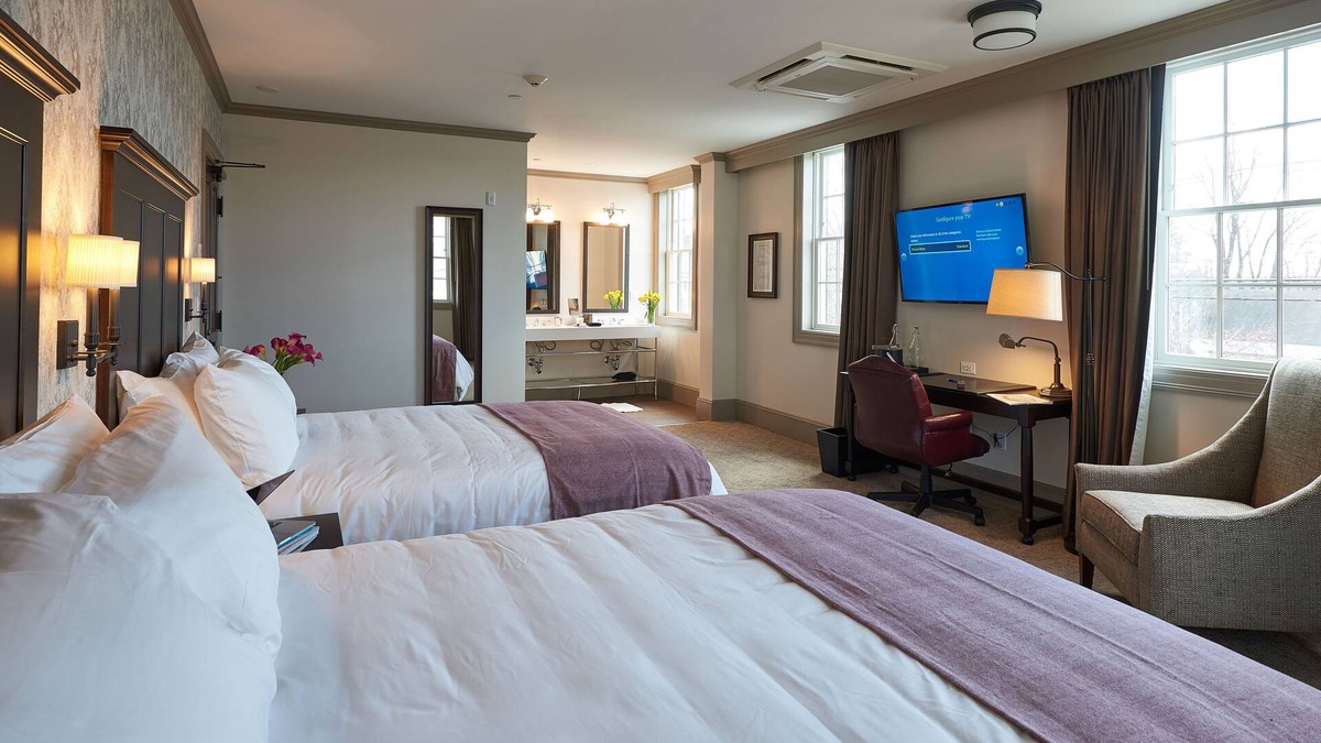 Groton Hotel | The Groton Inn
