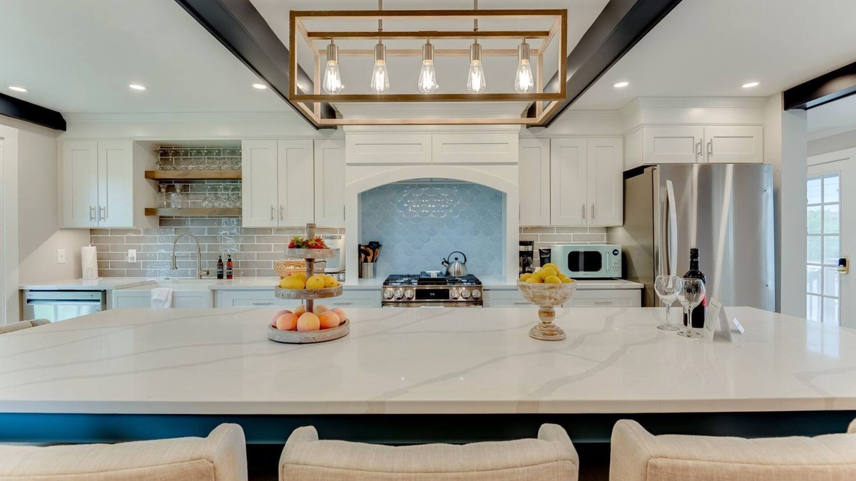 Excelsior Condo | The Guest House - Estate