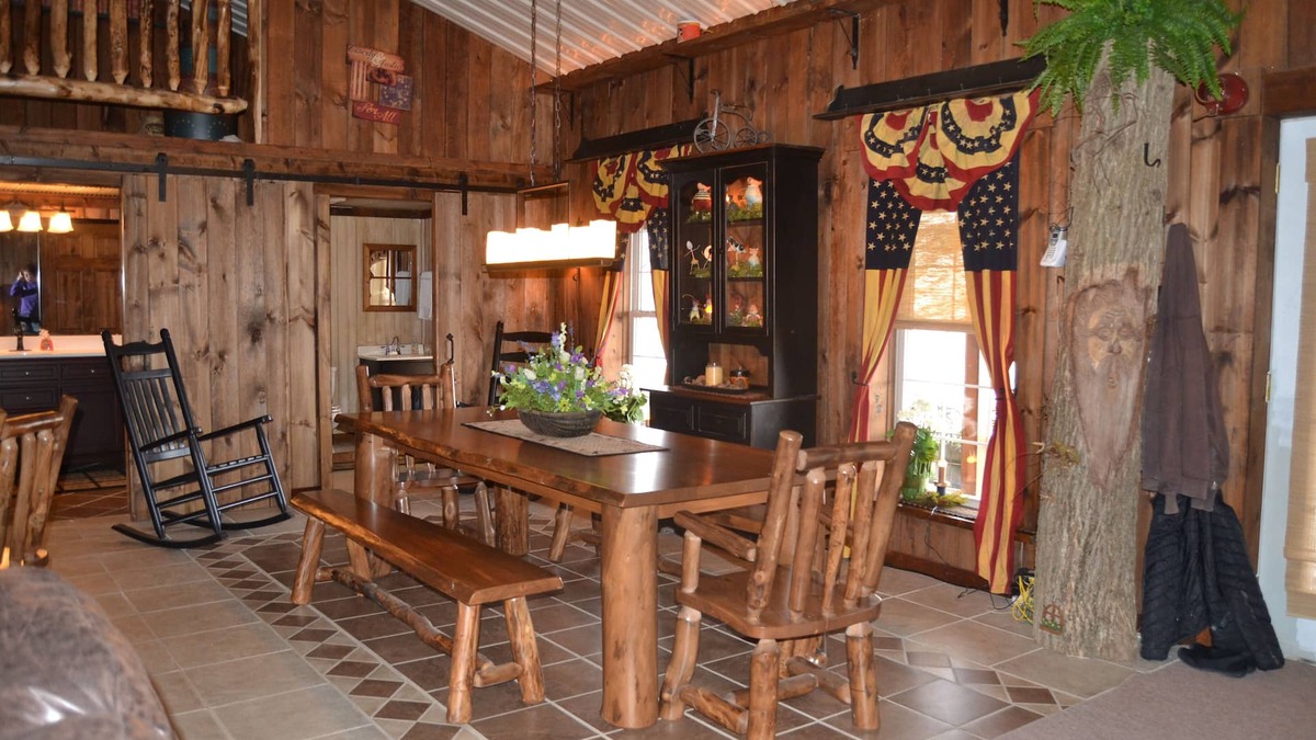 Schellsburg House | The Guest House
