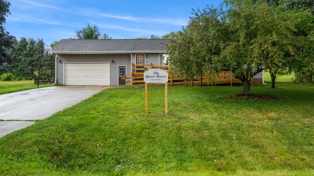 Steamboat Rock House | The Guest House