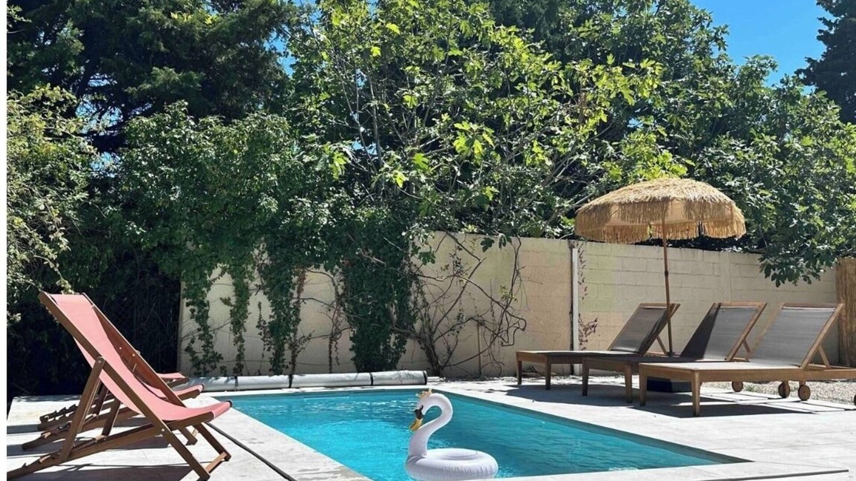 Nyls Villa | The guinguette under the mulberry trees