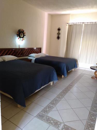 Guerrero Negro Hotel | The Halfway Inn