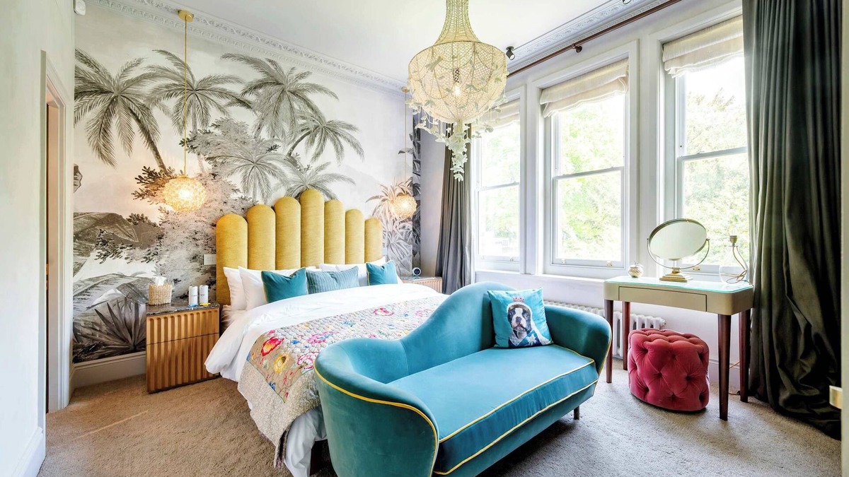 Frognal and Fitzjohns Apartment | The Hampstead Dreamscape