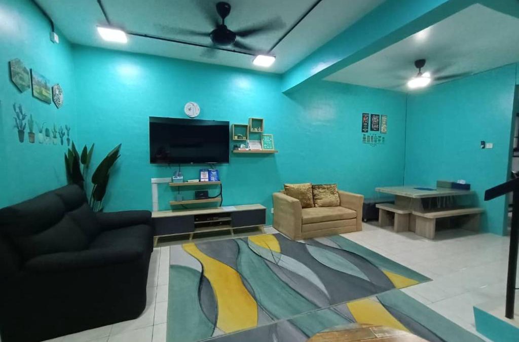Kepala Batas House | The Handz House II with WIFI - For family or same gender only