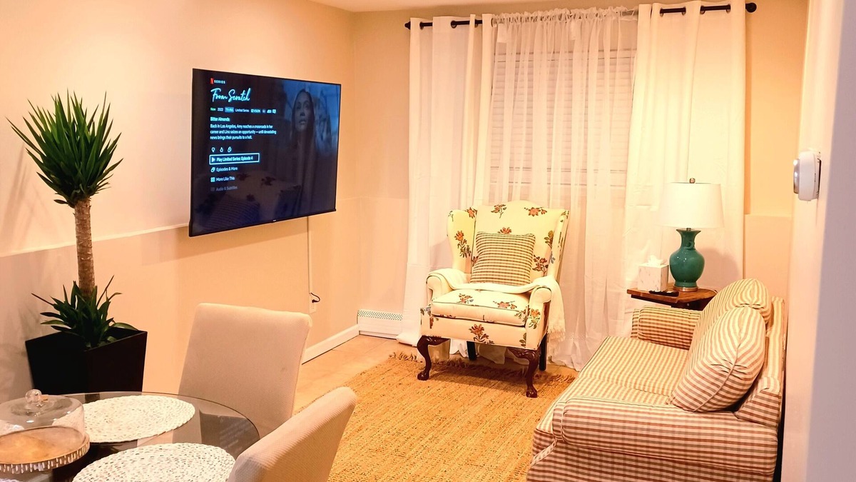 Rochdale House | The HangarSuites 5 minutes from Jfk Airport/LGA/UBS Arena/Casino