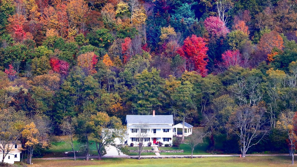 Andover Bed & Breakfast | The Hann Homestead Inn