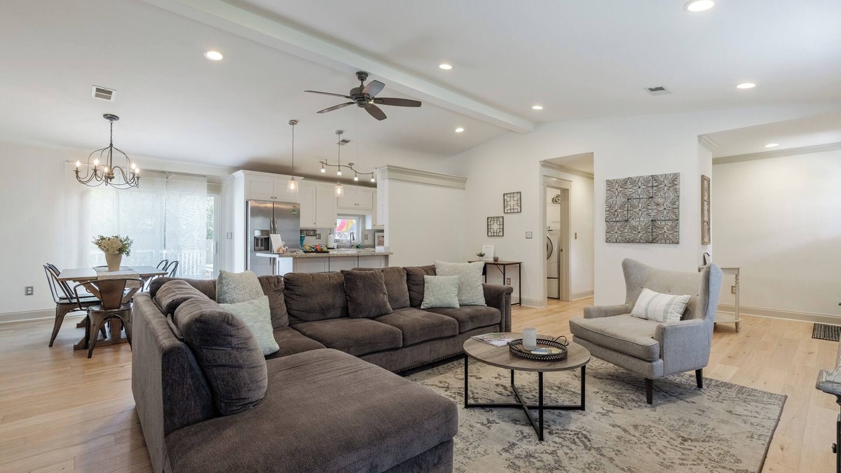 Conestee House | The Happy Bungalow | 3 Bed, 2 Bath