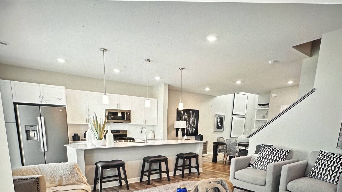 Maple Grove House | The Happy Hideaway suitable for family and friend's getaway.