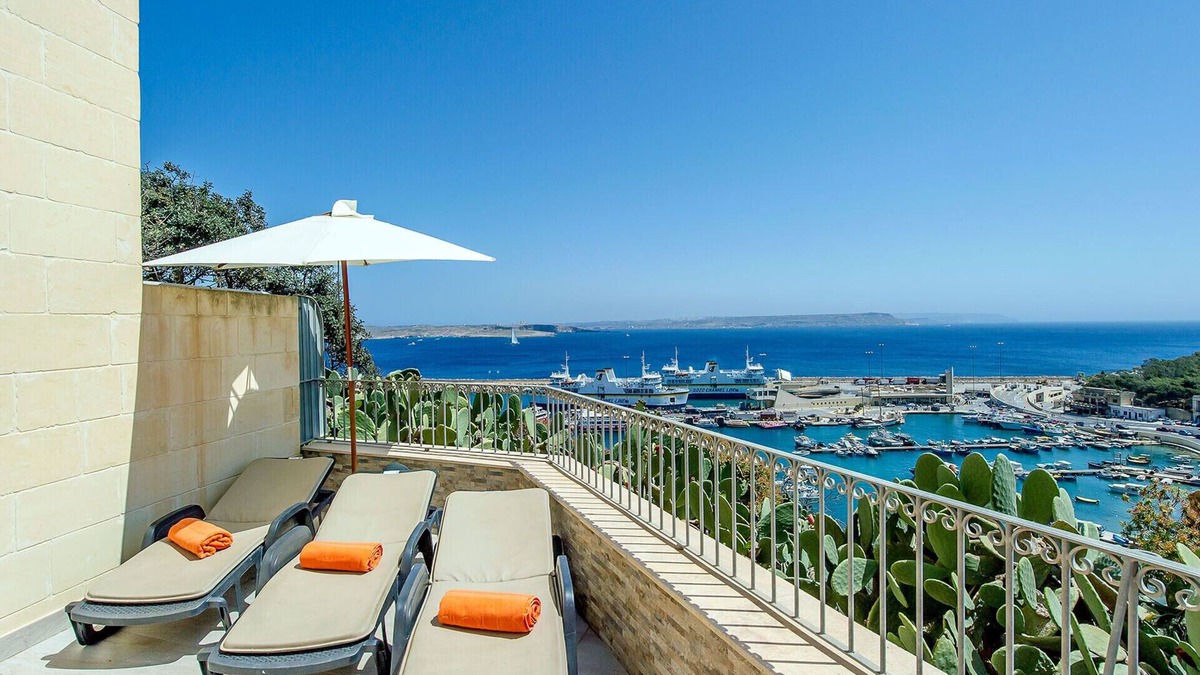 Ghajnsielem Villa | The Harbour Holiday Home