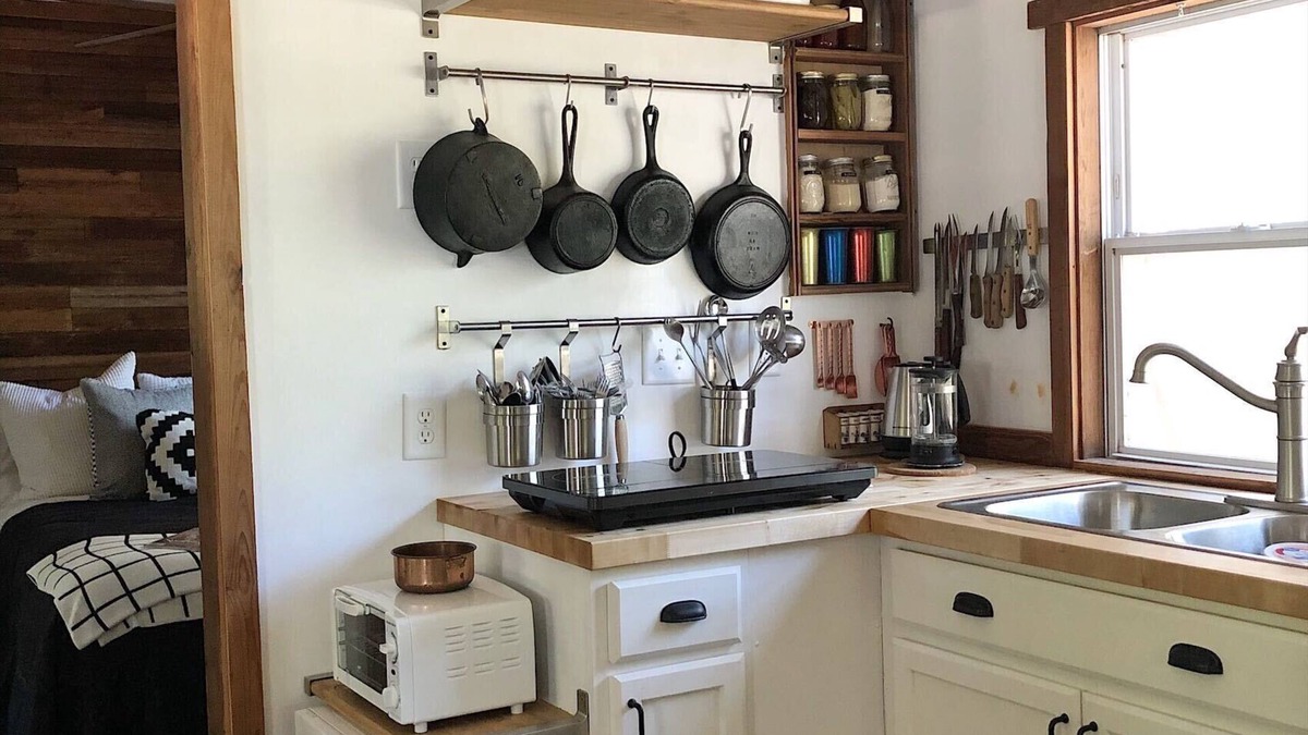 Brooksville Cottage | The Harmony Oaks Homestead - Tiny Florida Cottage