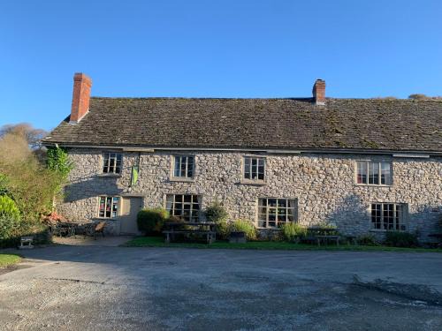 Old Radnor Hotel | The Harp Inn