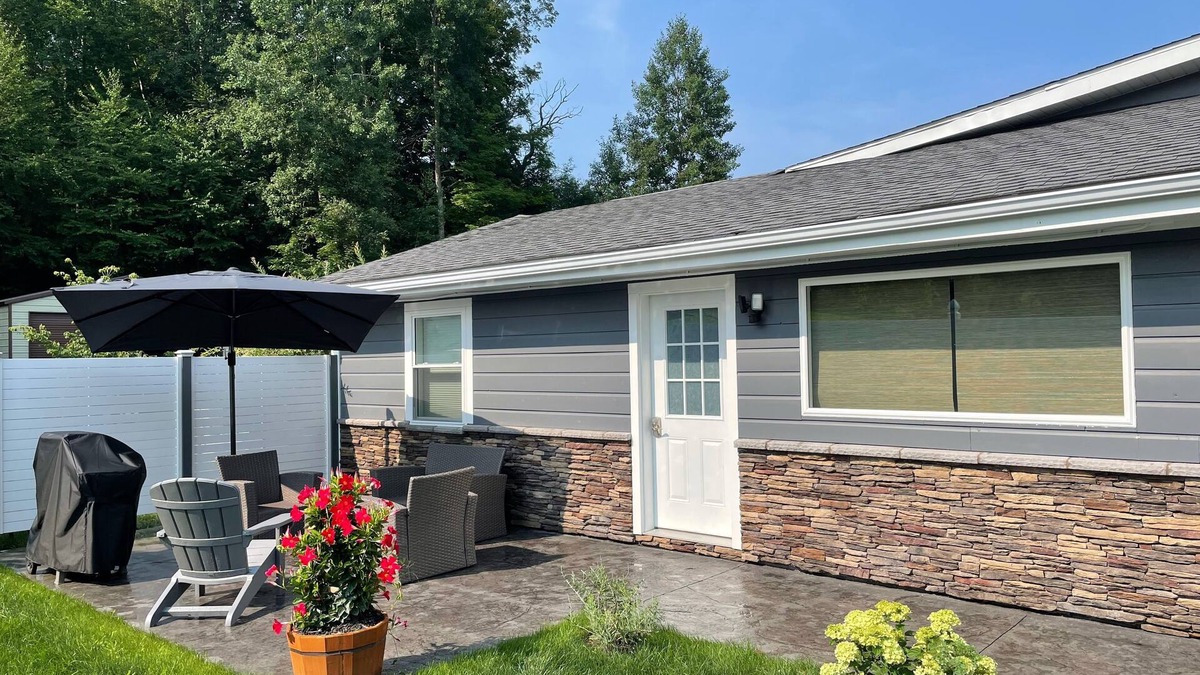 Oneonta Apartment | The Hartman's get away 2 bedroom. Perfect for baseball families.