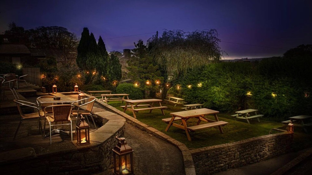 Giggleswick Hotel | The Harts Head