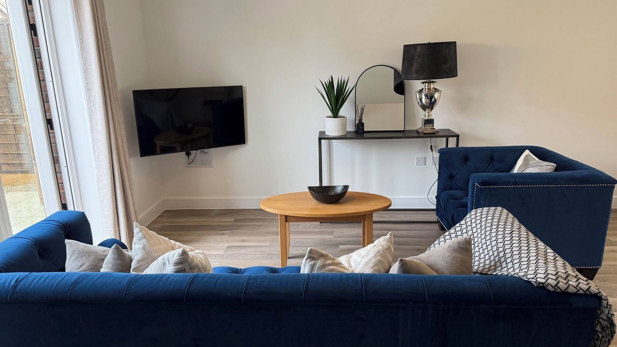 Hassocks House | The Hassocks Orchard a two bedroom stay in the south downs.