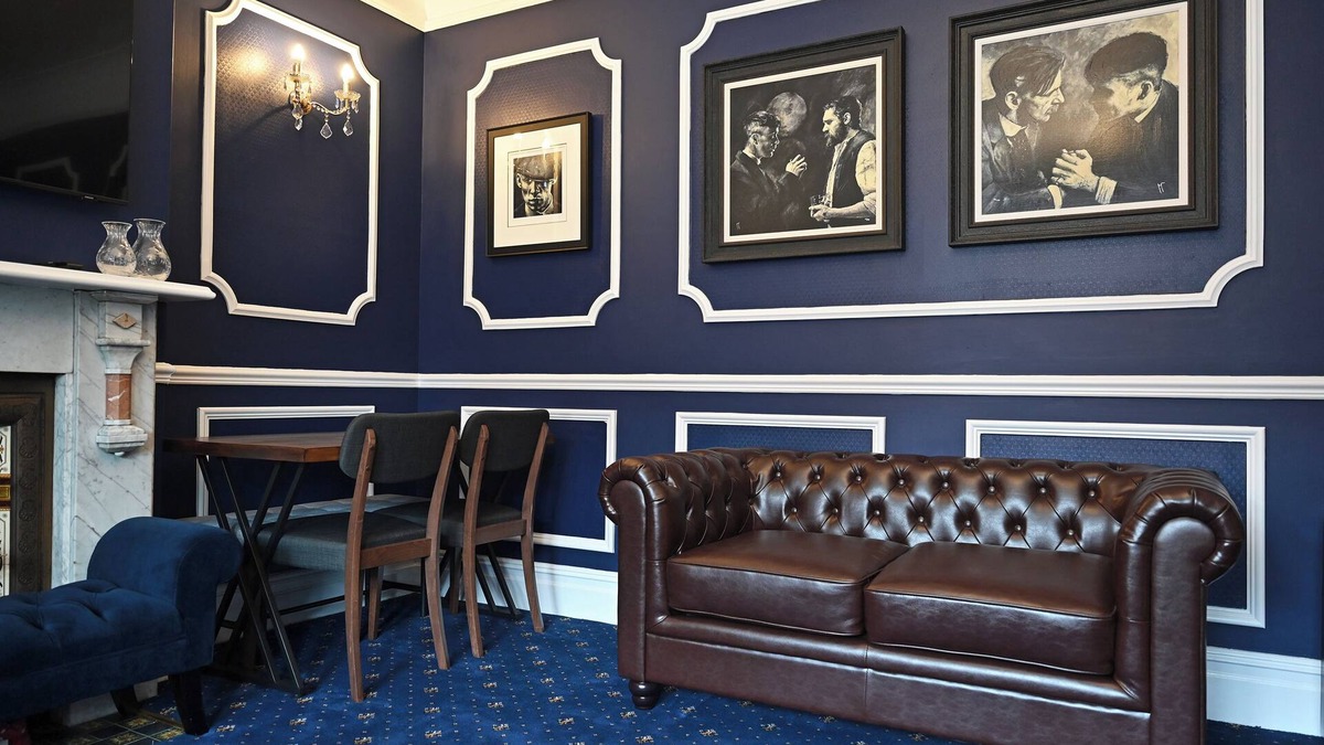 Stratford-upon-Avon House | The Hathaway's Town Centre House.
