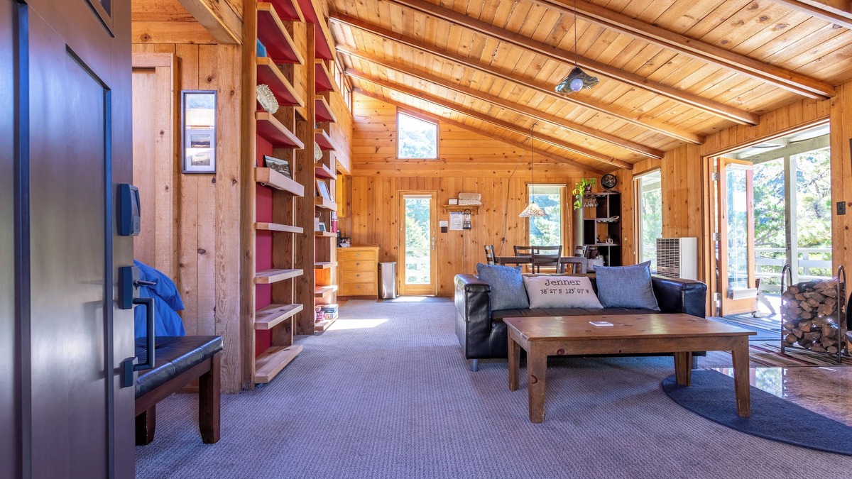 Jenner Cabin | The Haven in Jenner ~ Private, Pet Friendly Sonoma Coast Cabin w/Hot-Tub & Yard