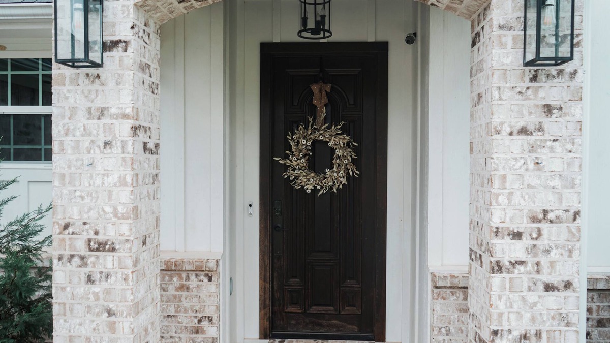 Bullard House | The Haven on Loveless Street w/Full Game Room