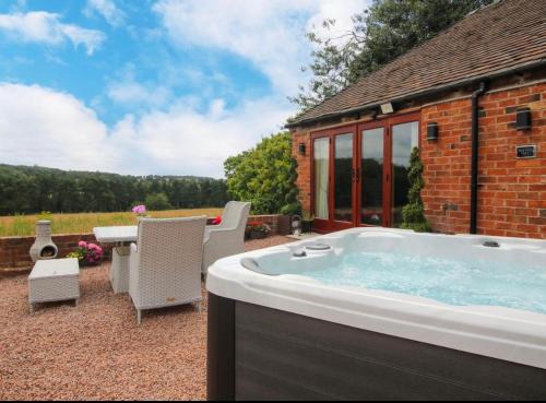 Bridgnorth House | The Hay Loft
