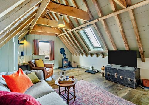 Martlesham Heath House | The Hayloft at Ryes Farm