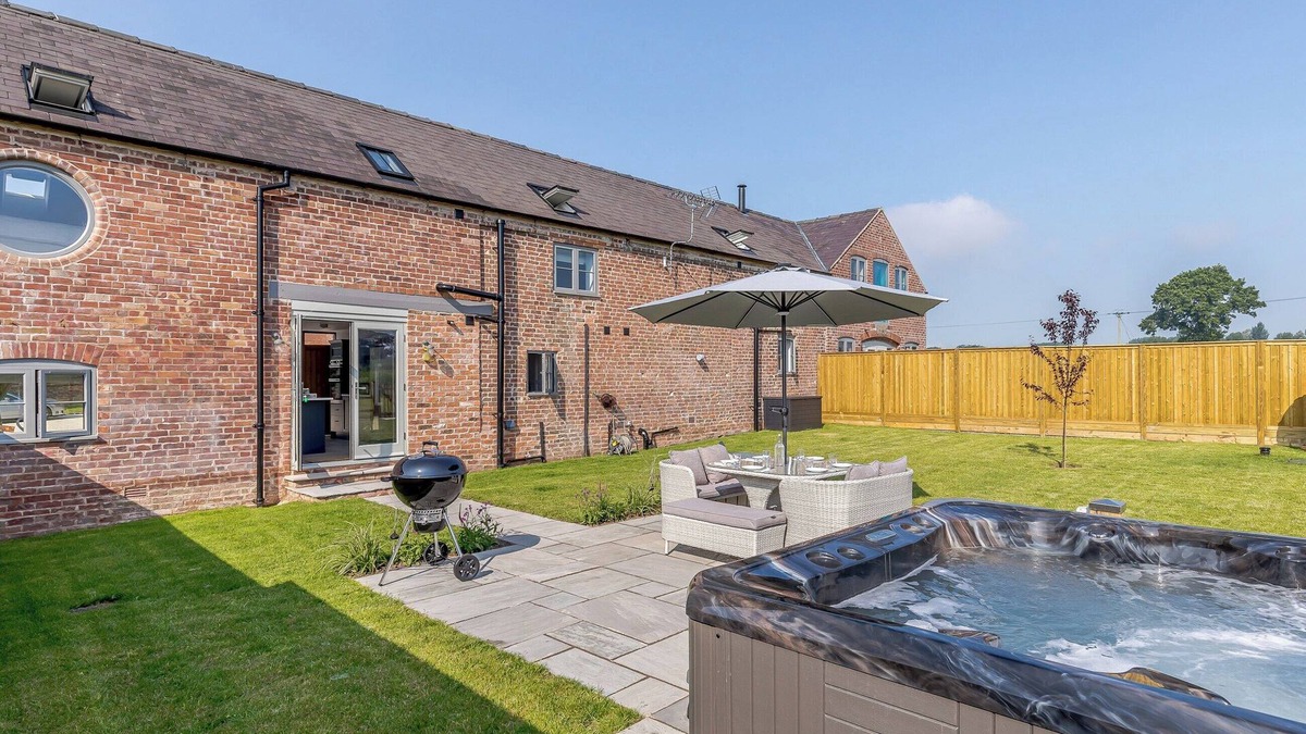 Whitchurch Cottage | The Hayloft - UK34565