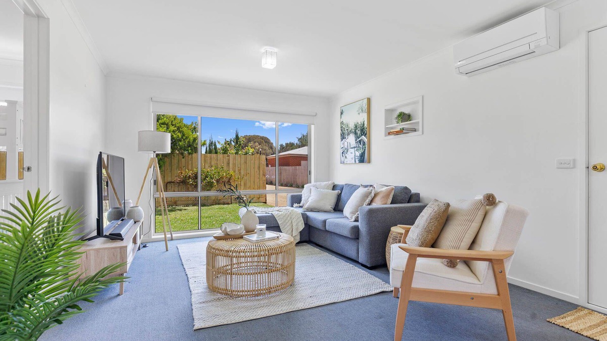 Capel Sound House | The Helm - STAY 3 PAY 2 SPECIAL OFFER! Expires 1st September 2024