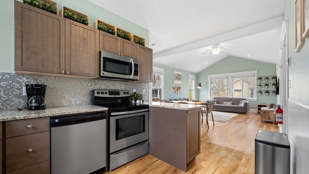 Cherry Valley House | The Hemlock - 1 Hollow