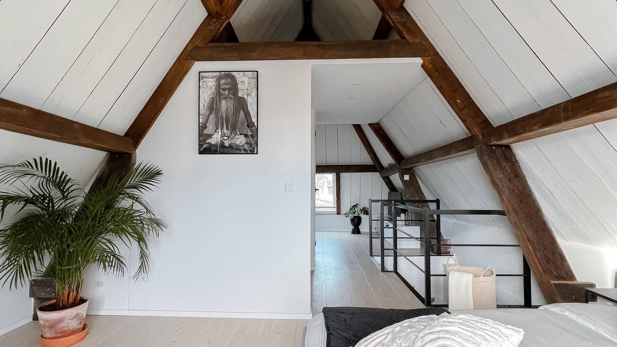 Dordrecht Apartment | The heritage harbour loft