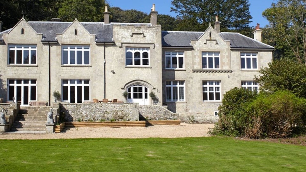 Godshill House | The Hermitage - Ventnor - Sleeps 20