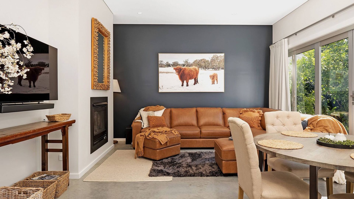 Bowral Villa | The Hidden Door Bowral Villa - the Heart of Bowral