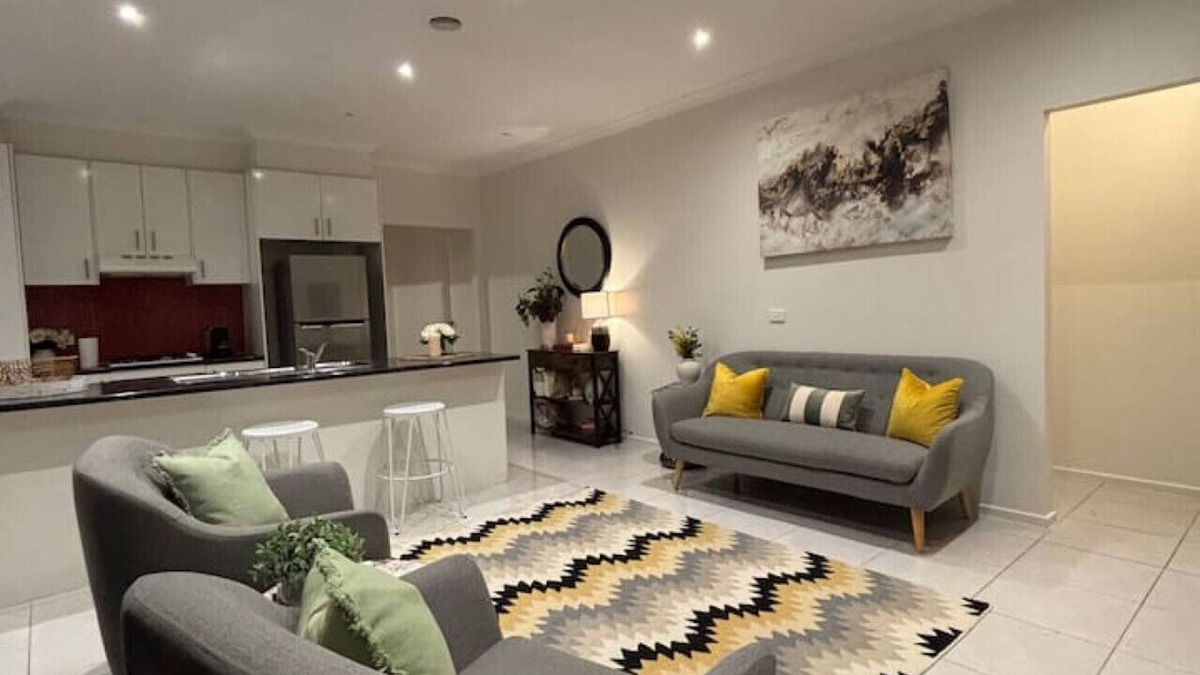 Doreen House | The Hidden Retreat Doreen