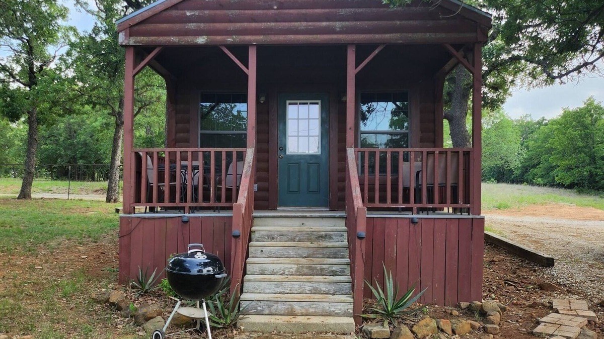 Chico Cabin | The Hideaway at Northside Marina & Resort