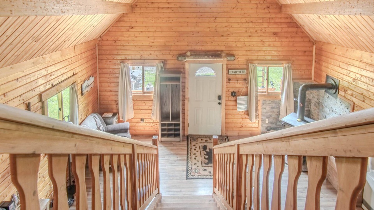 Limerick House | The Hideaway Cabin