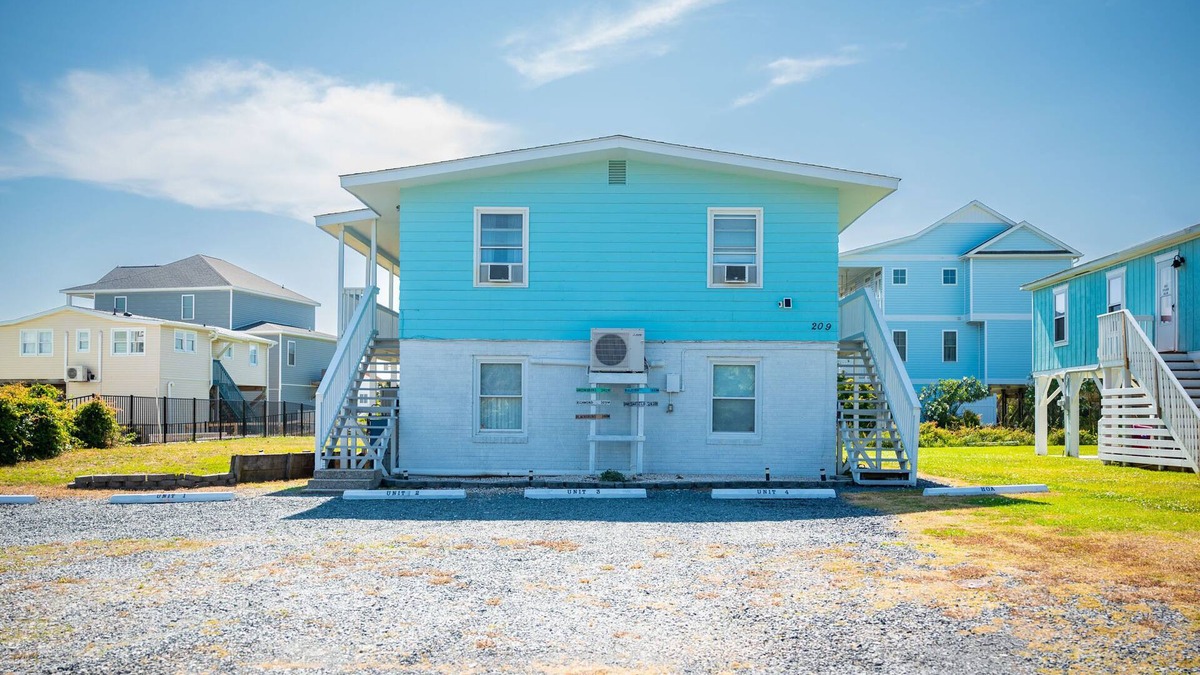 Yaupon Beach Condo | The Hideaway: Dog-friendly Unit in Multiplex Close to Public Beach Access