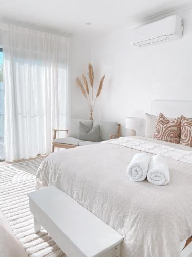 Warrnambool House | The Hideaway - Guest House