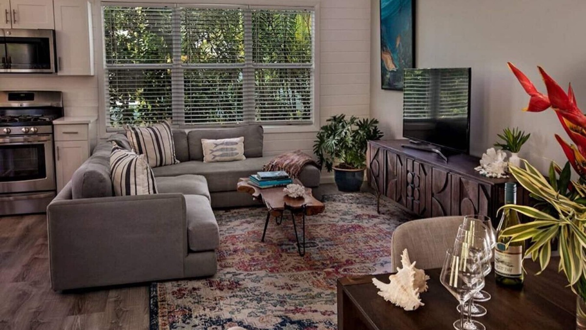 Estate Hull Cottage | The Hideaway Hull Bay Cottage 8