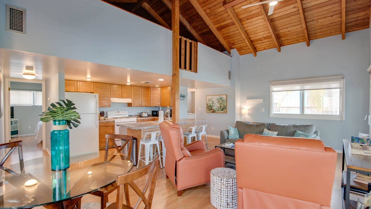 Big Torch Key House | The Hideaway: Lose Yourself At This Recently Decorated Canal Front Home on Big Torch Key, Dockage!