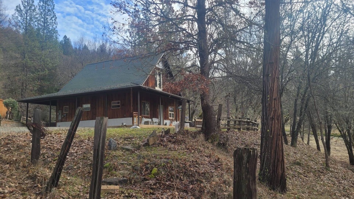 Weaverville House | The Hideaway on Little Browns Creek