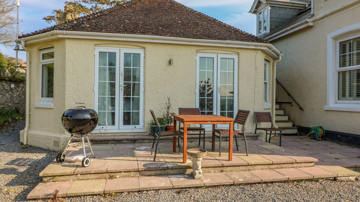 Thurlestone Cottage | THE HIDEAWAY, pet friendly, country holiday cottage in Thurlestone
