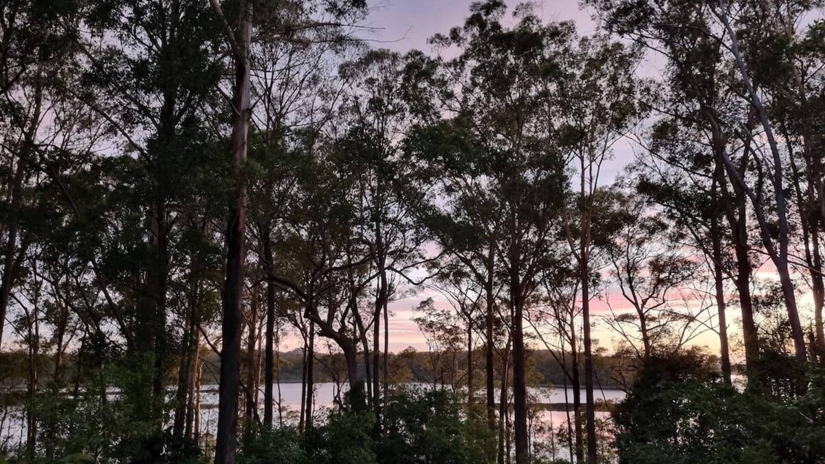 Landsborough House | 'The Hideaway' Sunshine Coast Hinterland