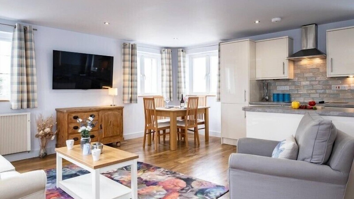 Port Isaac Cottage | THE HIDEAWAY, with a garden in Port Isaac