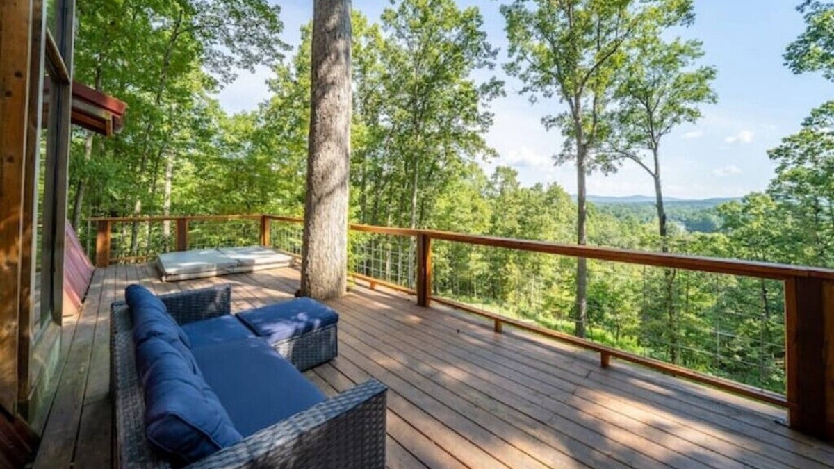Jones Mills House | The Hideaway - Your Perfect Getaway Vacation