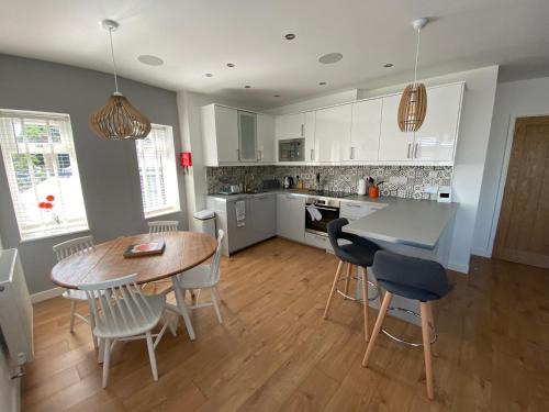 Anderby Creek Apartment | The Hideout