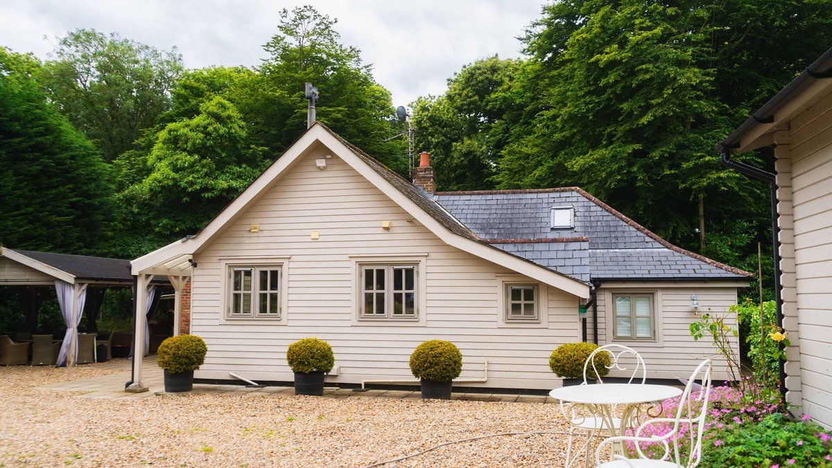 Welwyn House | The Hideout House by TAS | Luxury Holiday Home